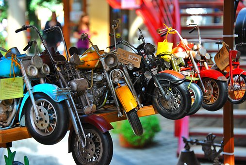 nettoyer moto miniature